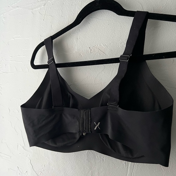 Knix Padded V Neck Bra 7+ - Picture 6 of 6